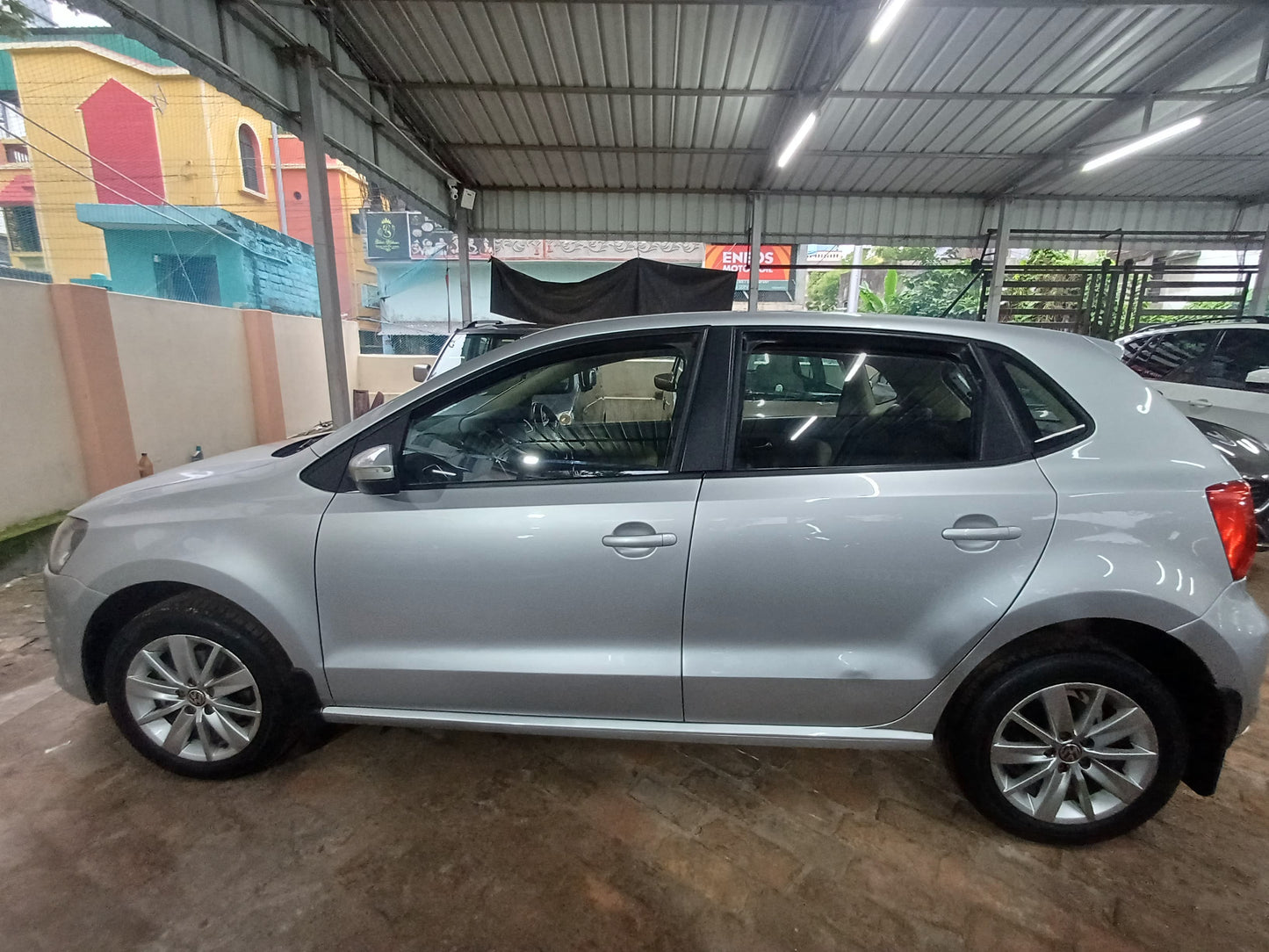 2017 Volkswagen Polo Highline 1.2 MPI Highline. Tax till 2027 Colour Reflex Silver Driven 46000 kms